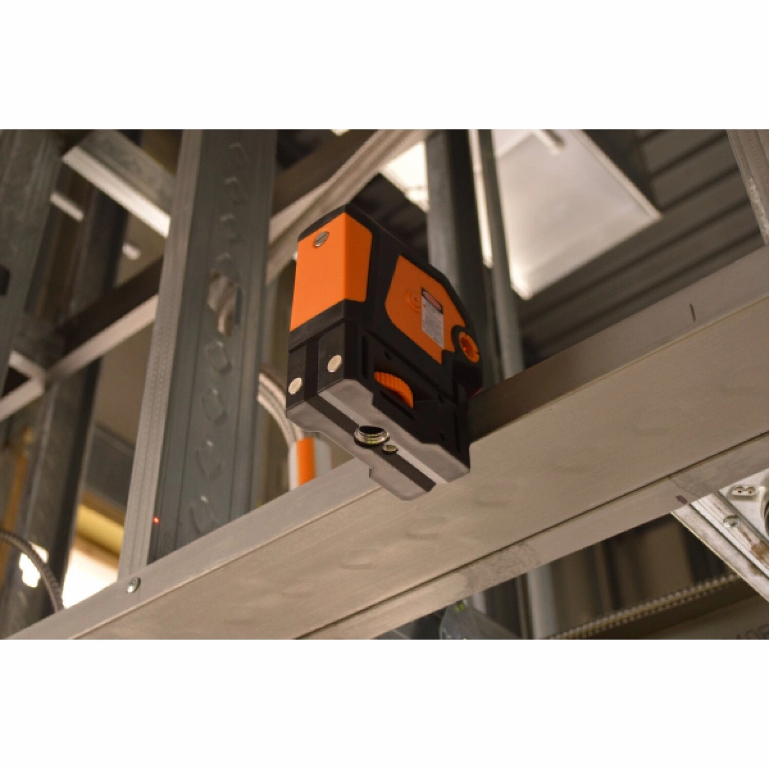 Johnson 40-6695 Self-Leveling 5 Dot Laser