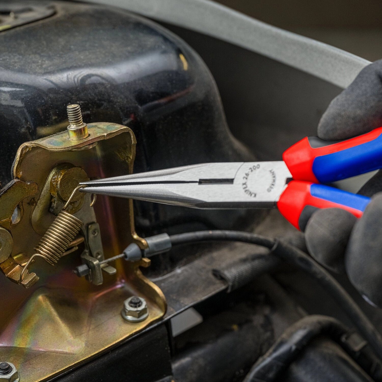 Knipex 26 12 200 KnipeXtend Long Nose Pliers with Cutter, 8"