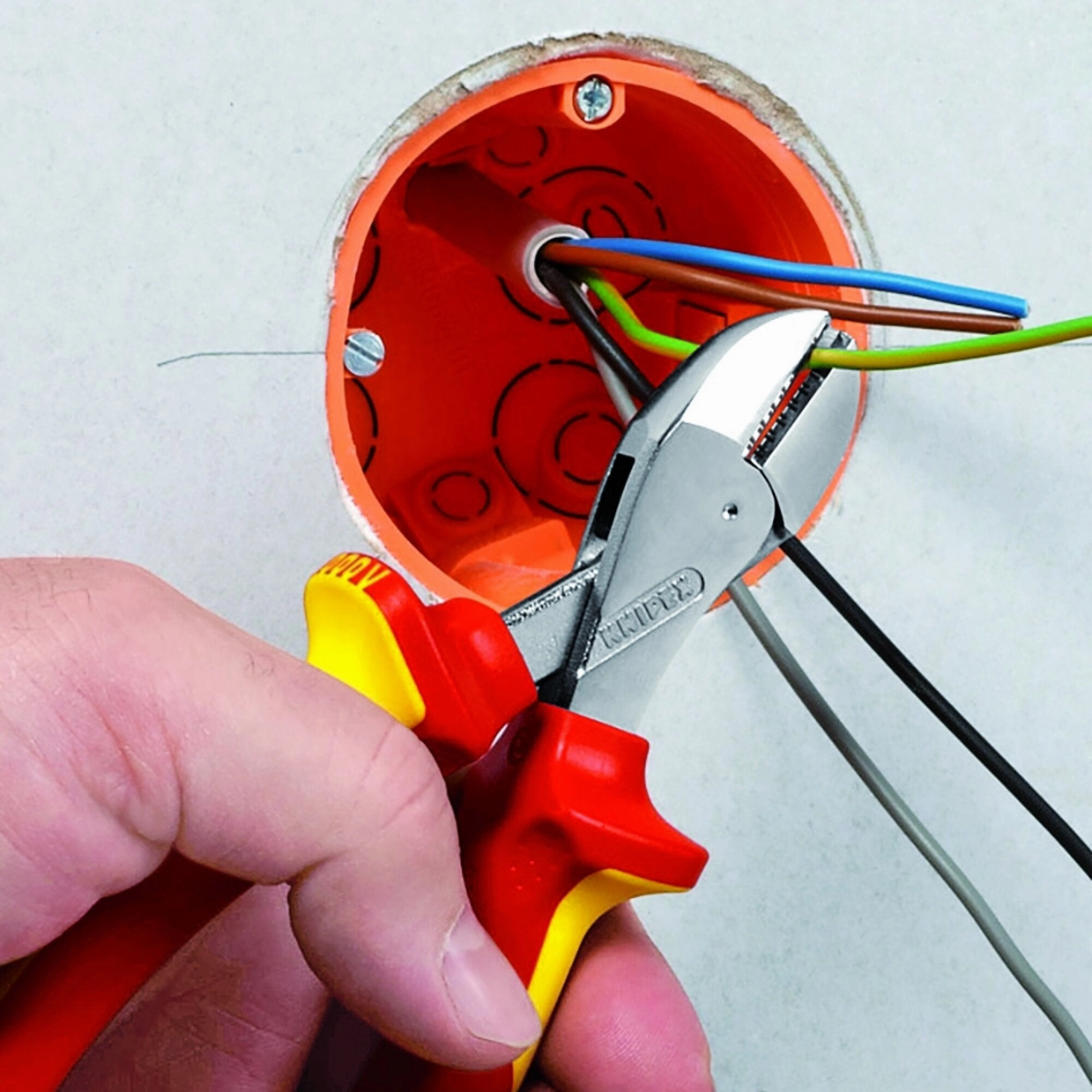 Knipex 73 06 160 6 1/4" X-Cut Compact Diagonal Cutters-1000V Insulated