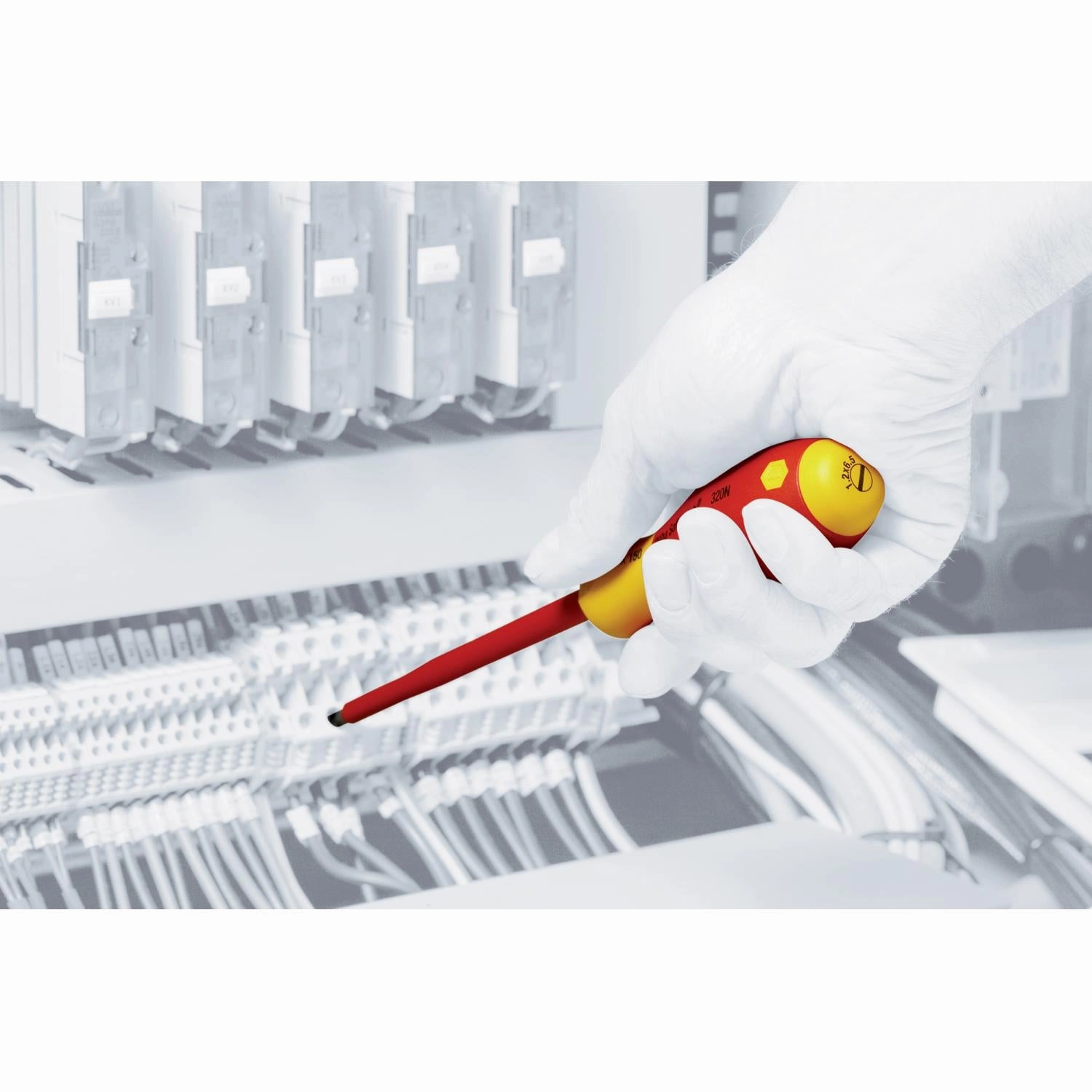 Wiha Tools 32188 Insulated Small Sizes Slotted / Phillips Screwdrivers Set, 7 Pc.